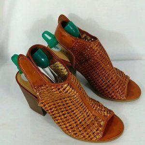 Indigo Rd Shoes Women's Golden Beige Weave Open Toe Cone Heel Hook Loop Strap 9